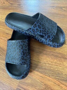 Leopard-Print Cloudies